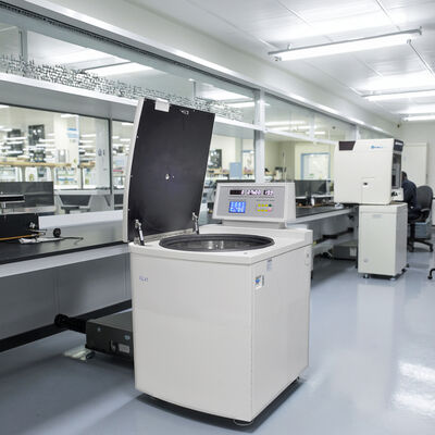 Хорошая цена. CL-CFL6V Центрифуга большой емкости с низкой скоростью 6000 р/мин 6L для исследований в биотехнологической лаборатории крови онлайн